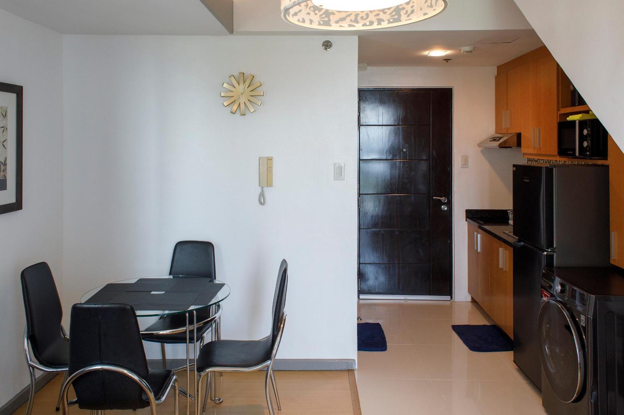 מנילה Prime Avant Bgc Location Apartments By Ph Staycation מראה חיצוני תמונה