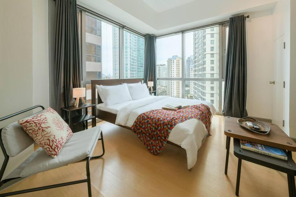 מנילה Prime Avant Bgc Location Apartments By Ph Staycation מראה חיצוני תמונה